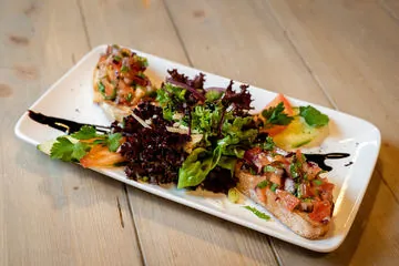 Vorspeisenteller aus der NINFLY Gastronomie