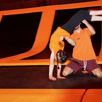 Kids an den Ringen in der Ninja Sports Arena